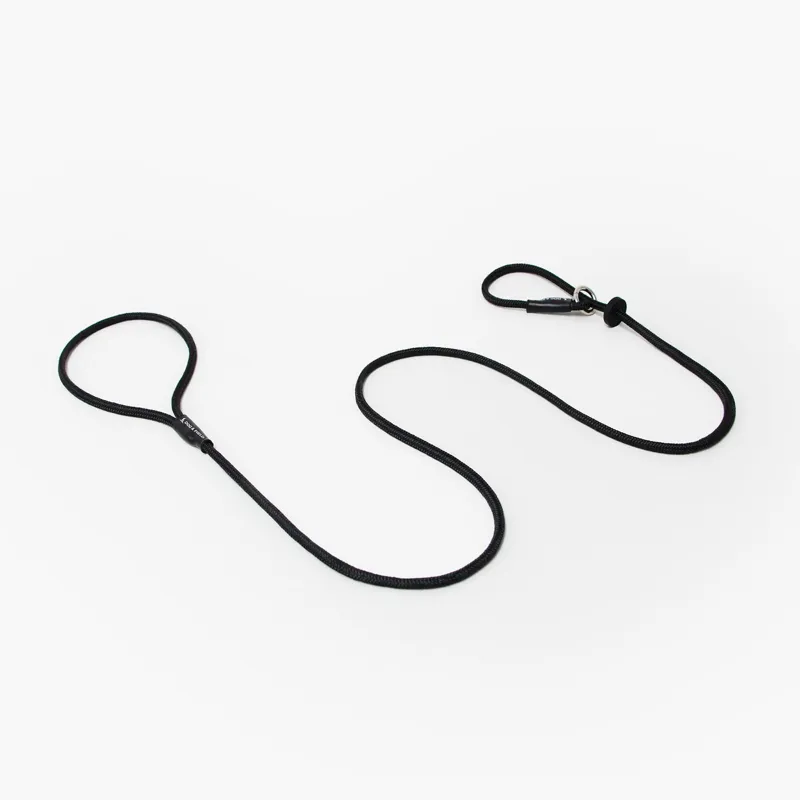Dog And Field Signature Slip Lead in Black-2