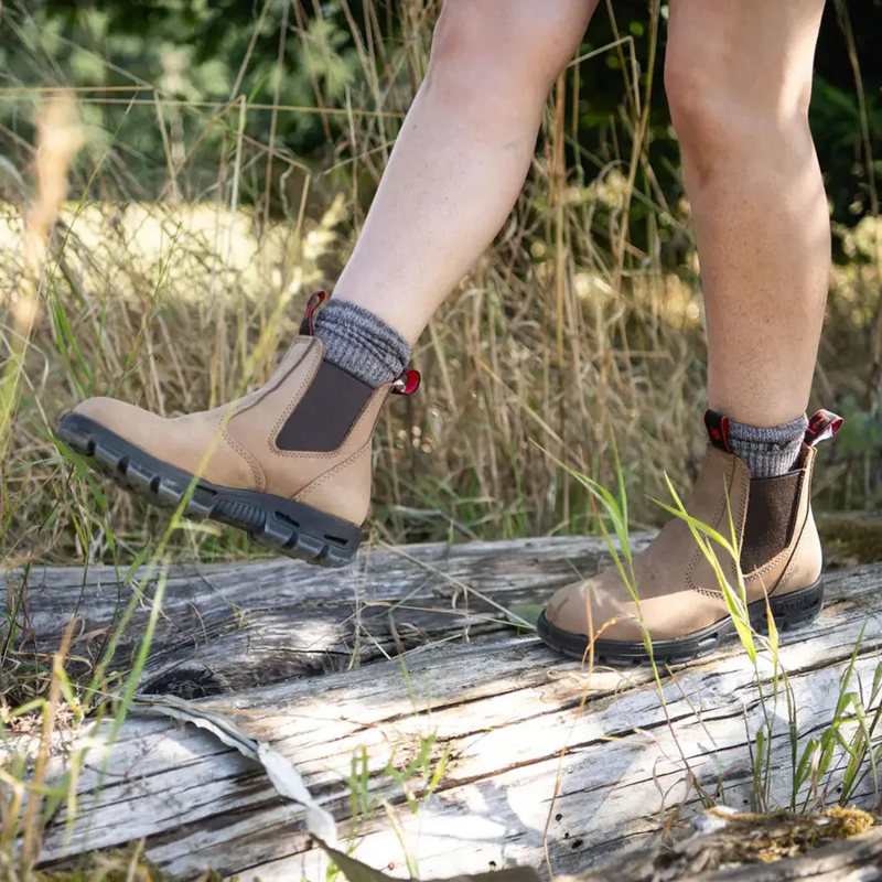 Redback Bobcat Soft Toe Boots in Crazy Horse Brown-2